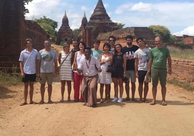 Travellers on an Orient Charm private trip